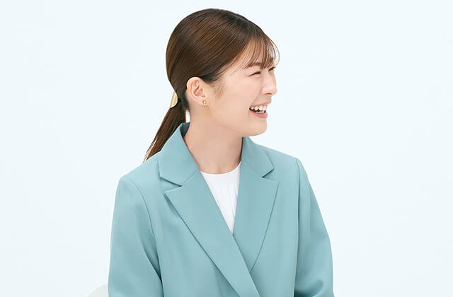 新しいコマーシャルで熱演